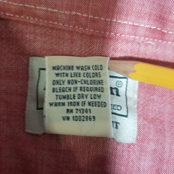 LL Bean Men’s Traditional Fit Red Chambray SS Button-Front Shirt Size Med-REG - Picture 4 of 6